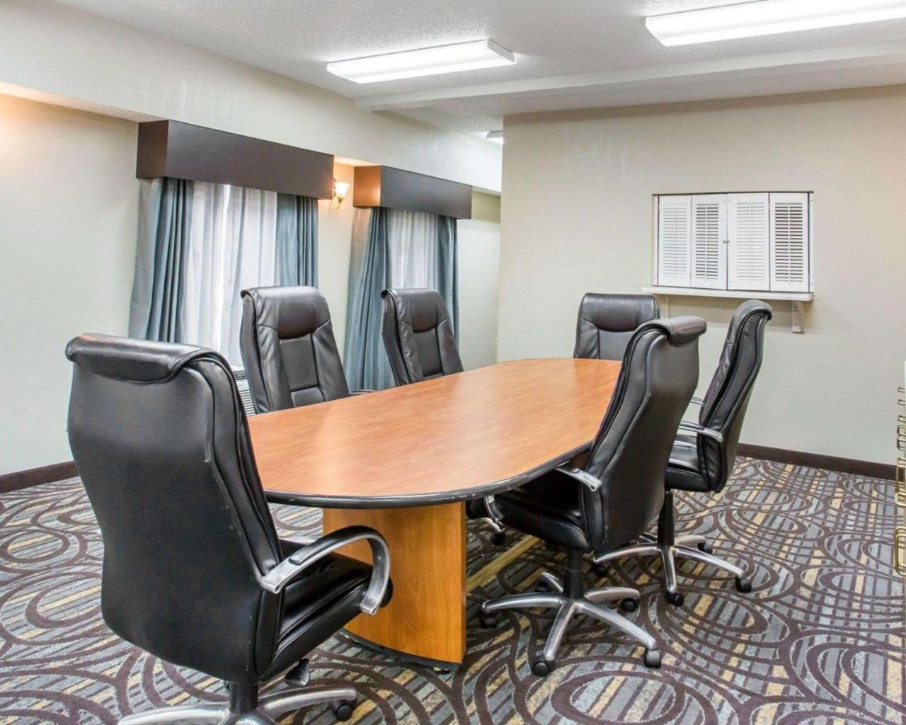 Comfort Suites Лебанон Экстерьер фото