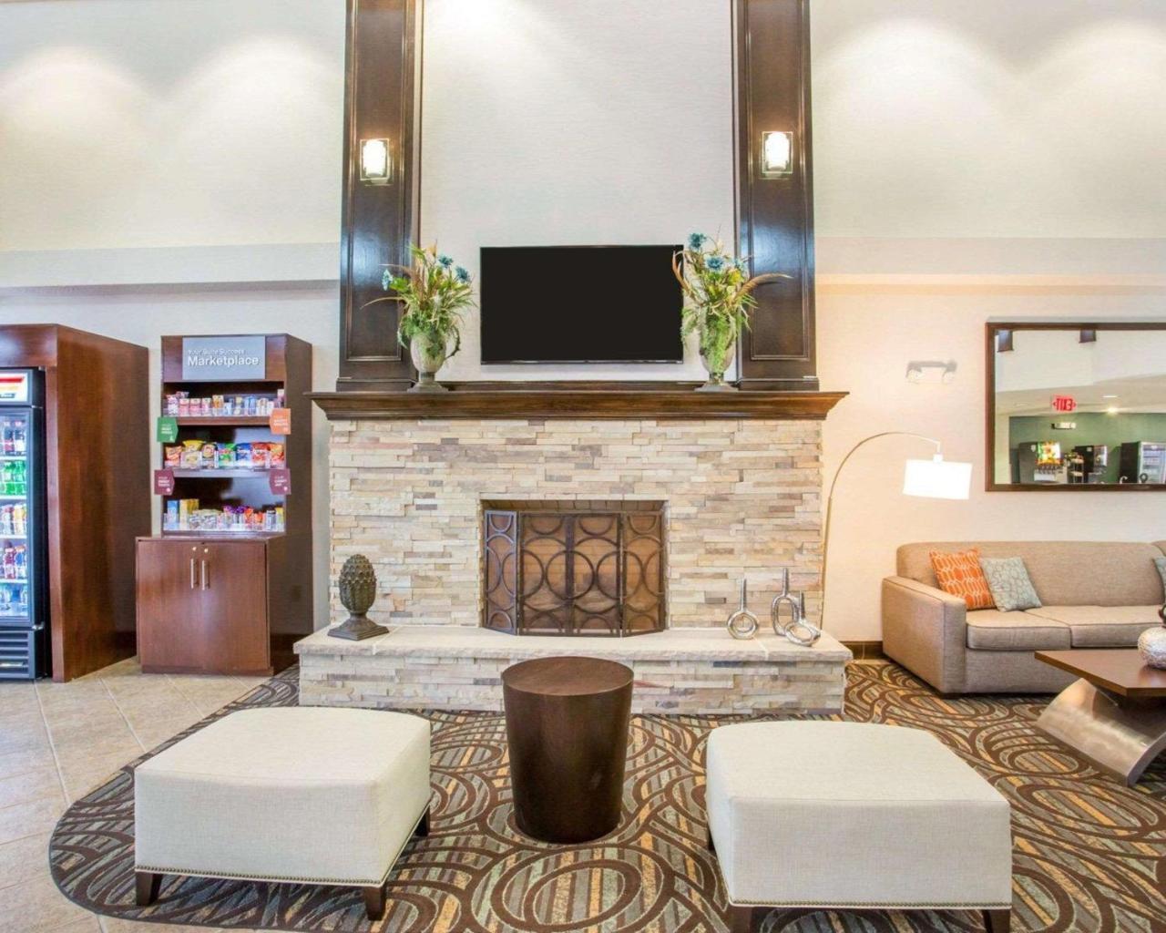 Comfort Suites Лебанон Экстерьер фото